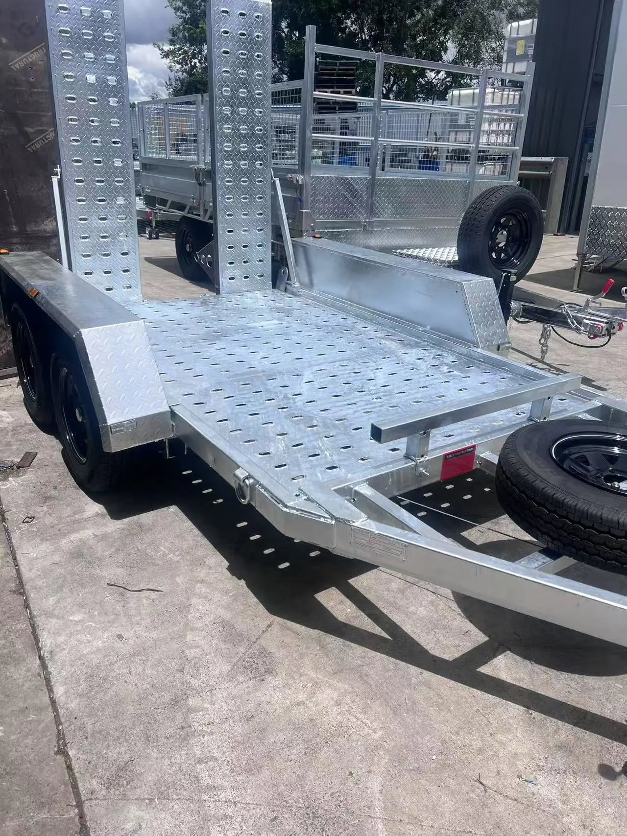 Scissor LiftExcavator Trailer โ ATM 2900kg Genuine