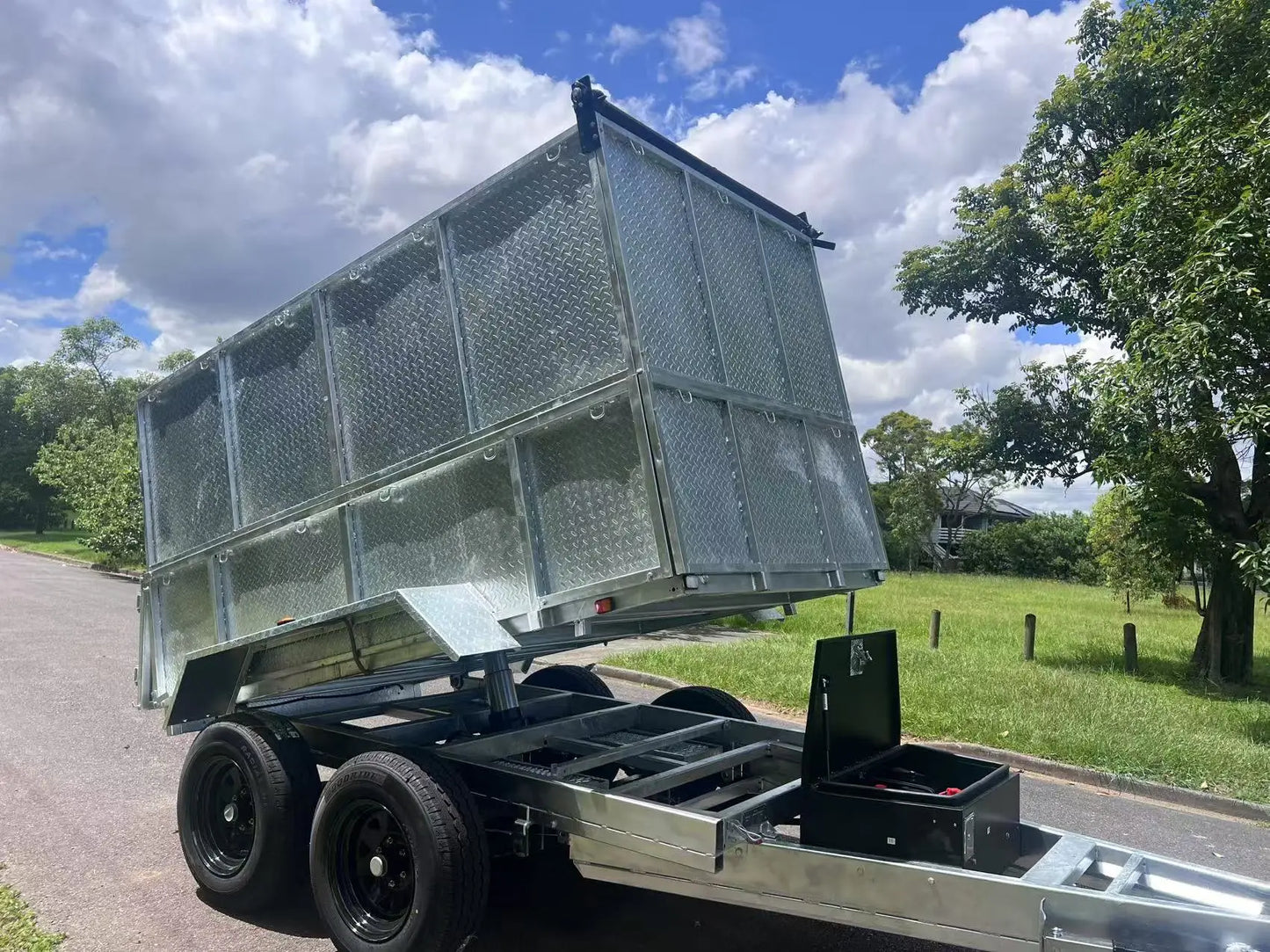 10×5 Skip Bin HYD Tipping Trailer 4490KG ATM