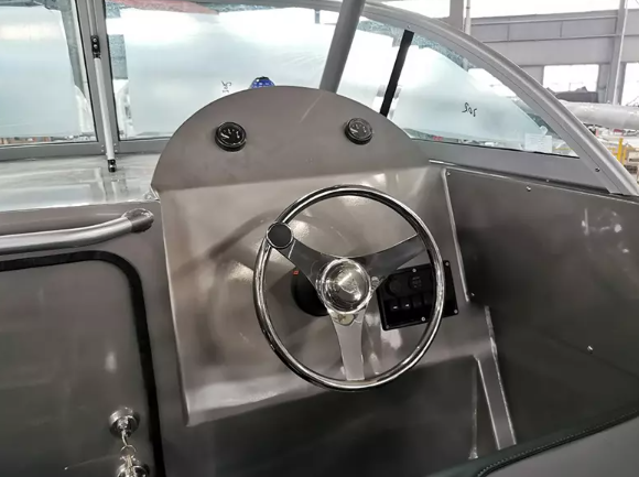 6.85m Center Cabin wolf pack aluminum boat
