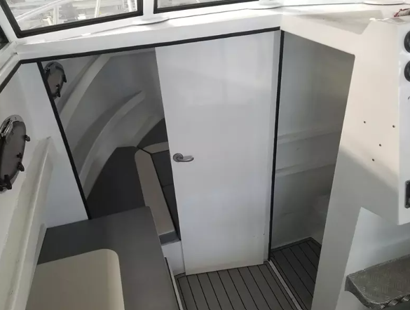 9m Comfortable Lifestyle Yachts Luxury Aluminum Boat For Fishing And Recreation