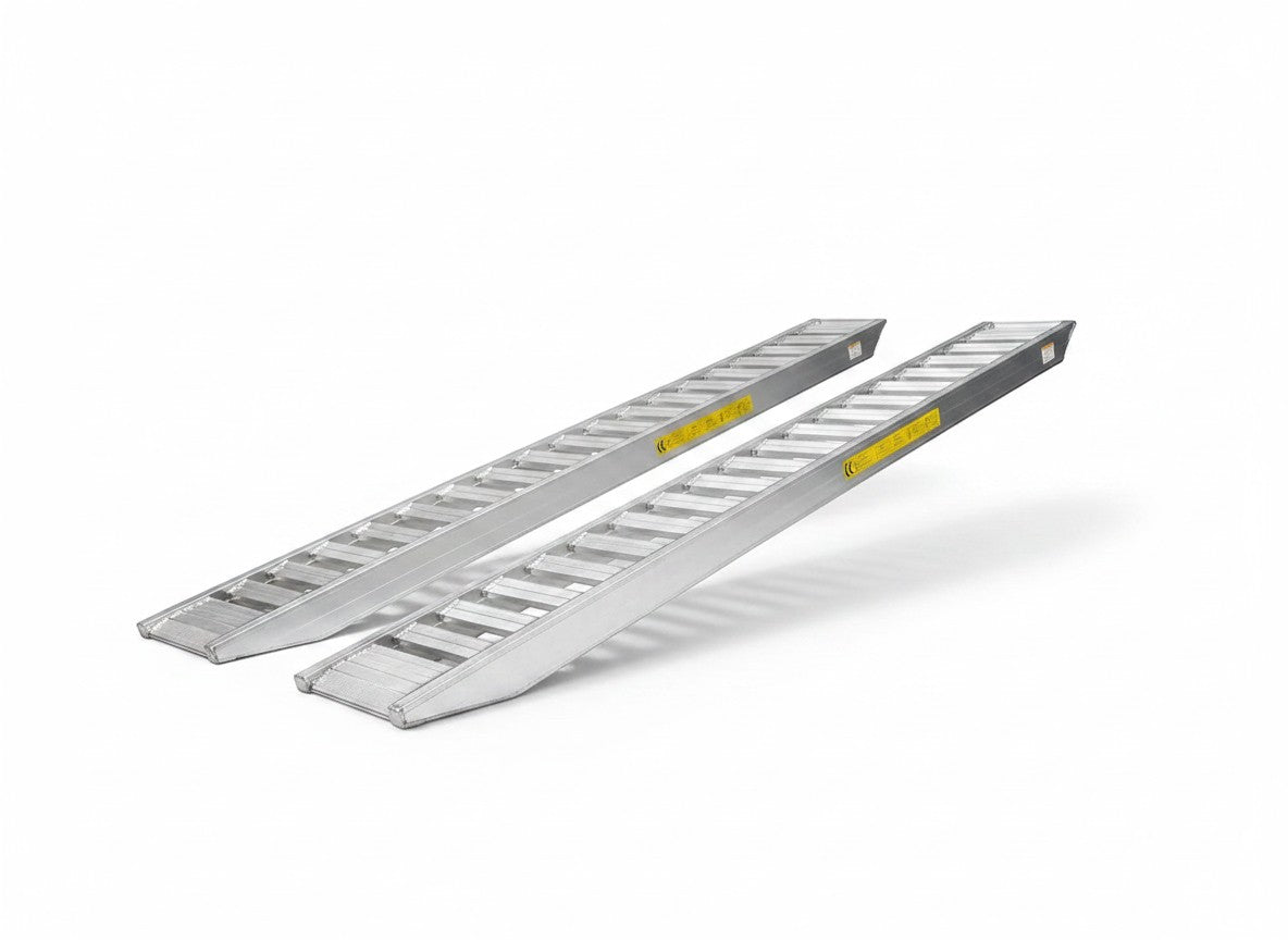 Coffs Metal Works 3m aluminium loading ramps with flat rungs, 3-tonne capacity, for trailers and trucks.