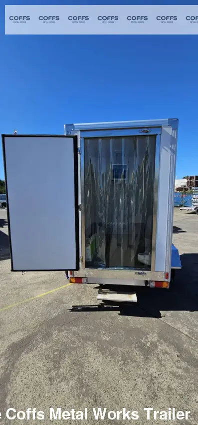 Single Axle Cold Room/Freezer Trailer – 1020kg ATM Cool room