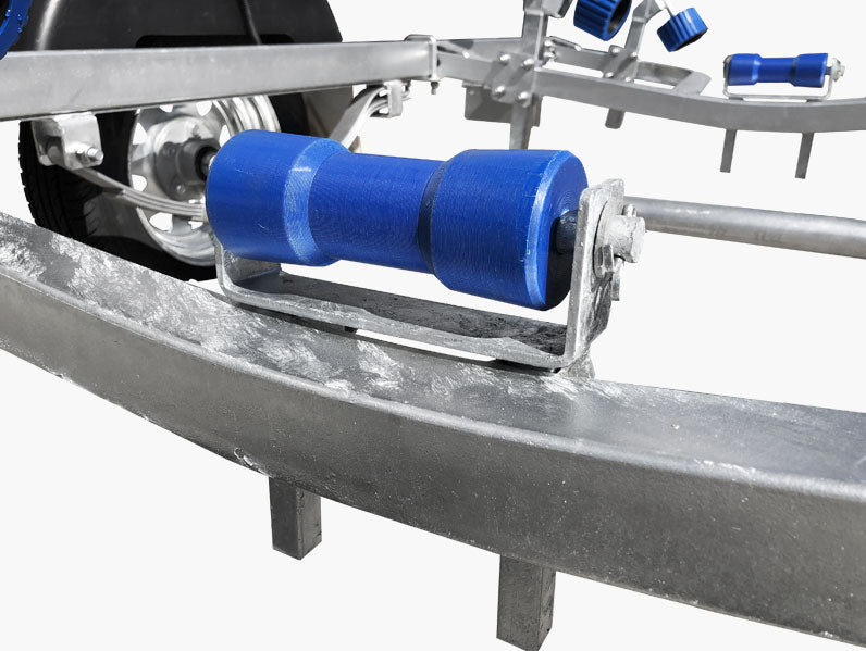 4500 SERIES BOAT TRAILER (WOBBLE ROLLERS OR SKIDS)