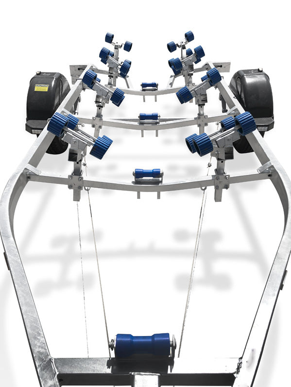 6300 SERIES BOAT TRAILER WITH DISC BRAKES (WOBBLE ROLLERS OR SKIDS)