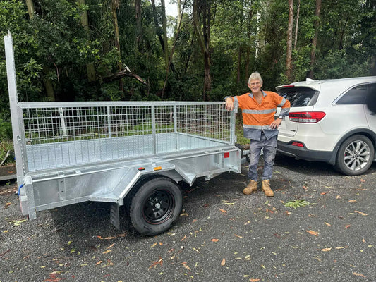 8x5 with cage and ramp