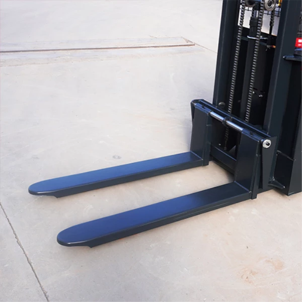 CMW‑Stacker2000