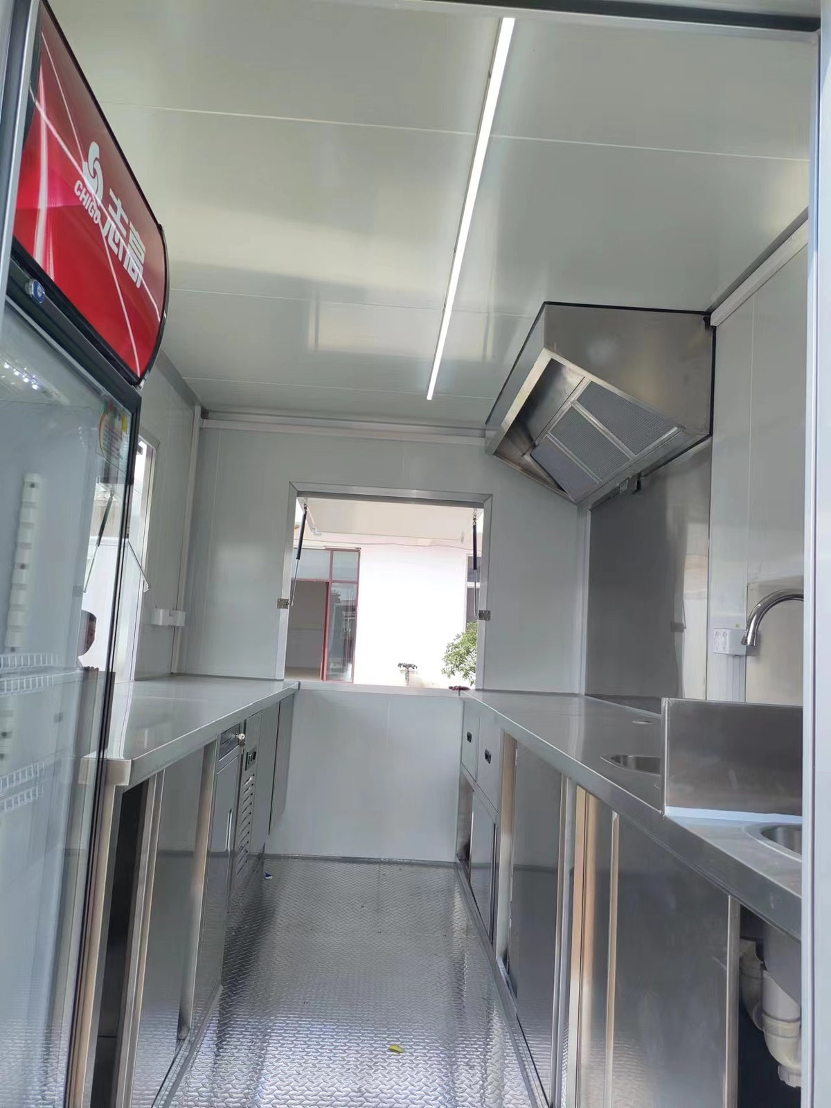 Food Trailer 3 x 2.1 metres Single Axle with Great Inclusions and Colours