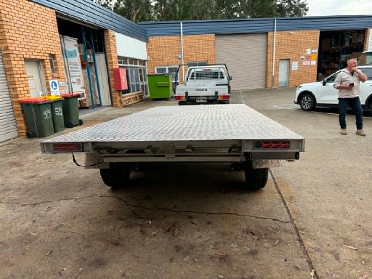 Custom‑Built Aluminium Flatbeds