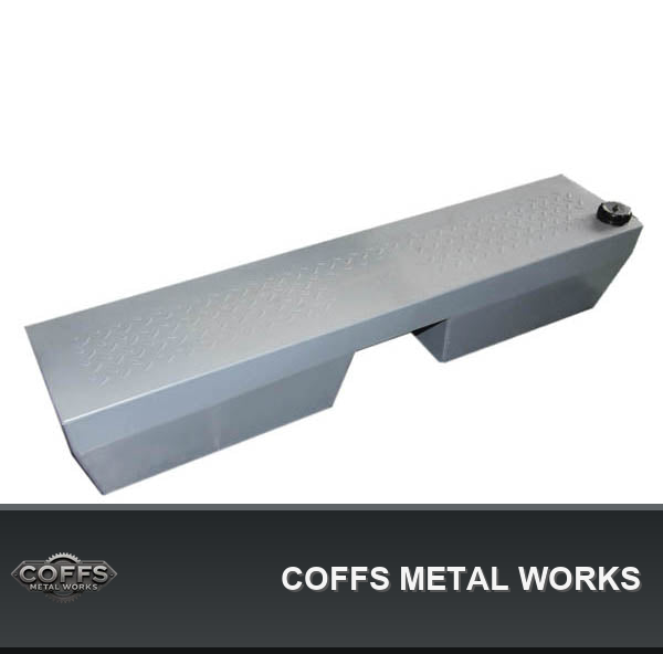 40-litre-floor-well-water-tank-used-on-4wd-s-and-utes-prv40fw-coffs-metal-works-01