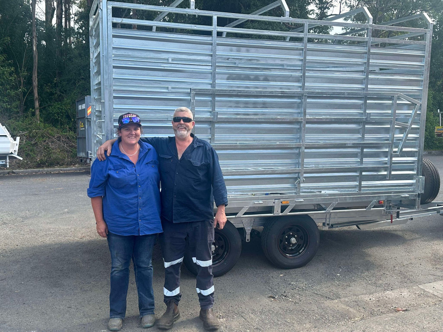 12 x 7 ft Tandem Flat Top Hydraulic Cattle Crate Tipper Trailer with Loading Ramps & Cage ATM 3500kg  – ATM 3500kg Galvanized QLD