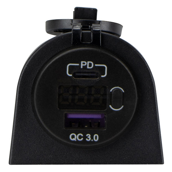 RELAXN SOCKET - SINGLE SURFACE MOUNT - VOLTMETER & DUAL USB-A / USB-C CHARGER