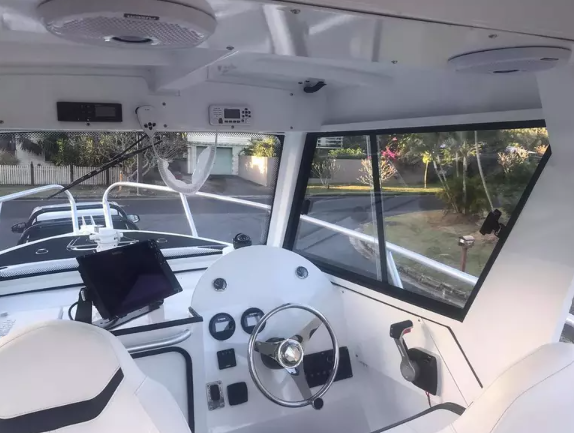 7.5m Center Cabin wolf pack marine