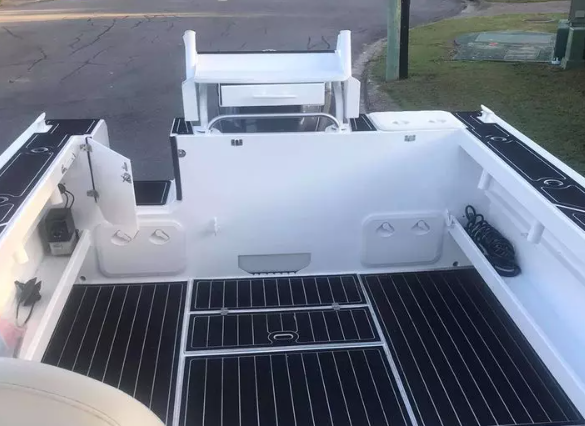 7.5m Center Cabin wolf pack marine