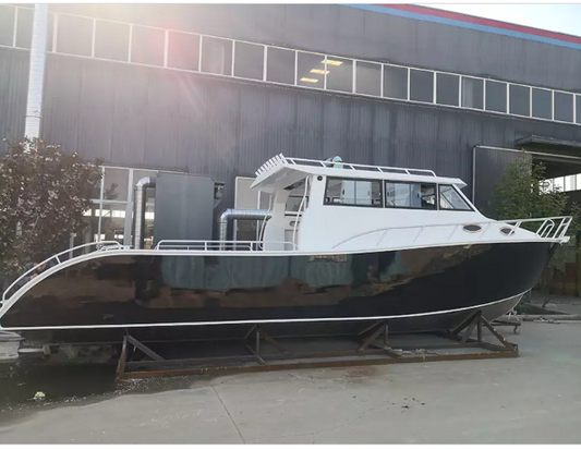 Wolf Pack 11m Lifestyle