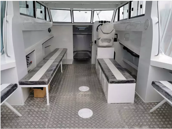 Wolf Pack 11m Lifestyle