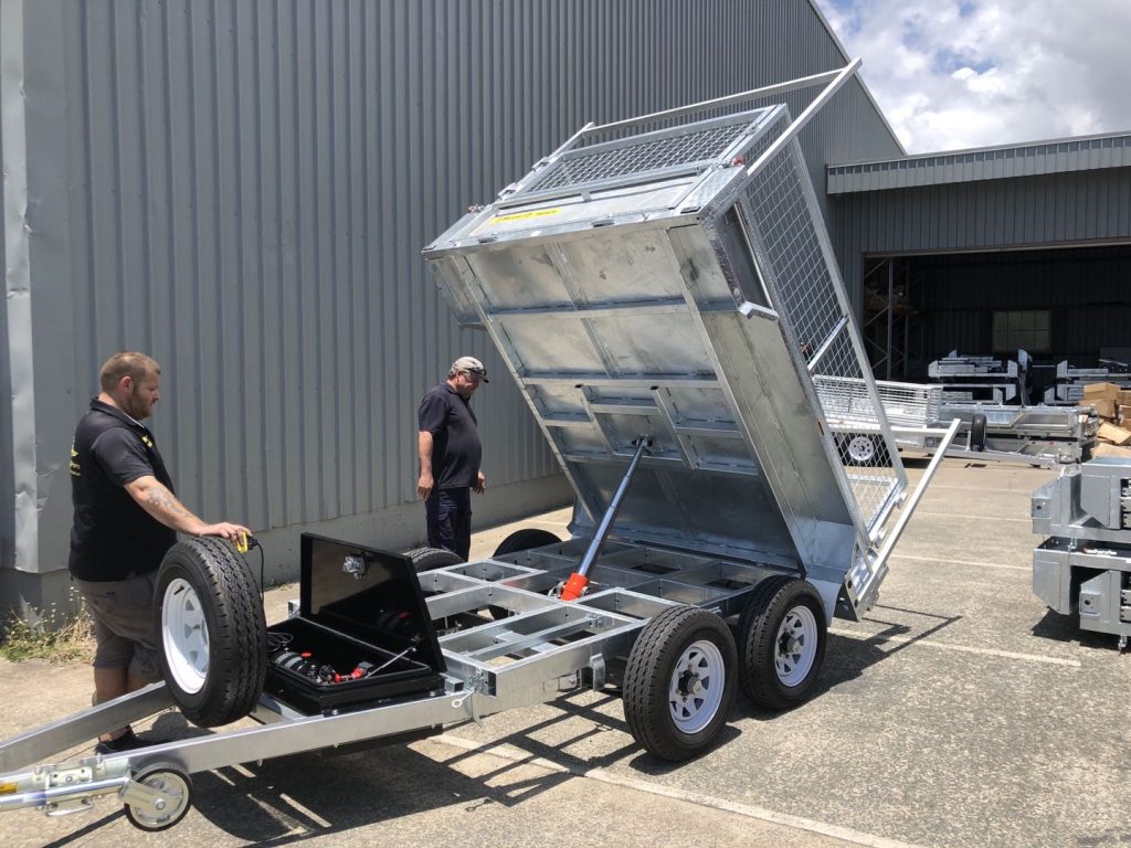 Superior H/D Premium Tandem 10x5 Hydraulic Tipper 3200KG Rating