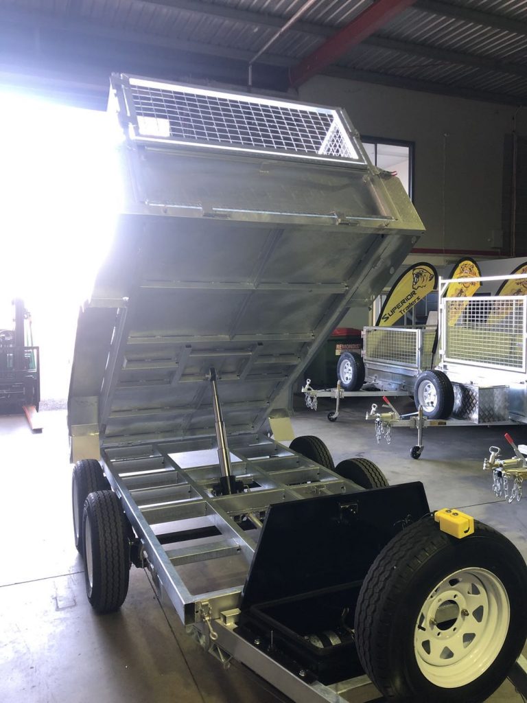 Superior H/D Premium Tandem 10x5 Hydraulic Tipper 3200KG Rating