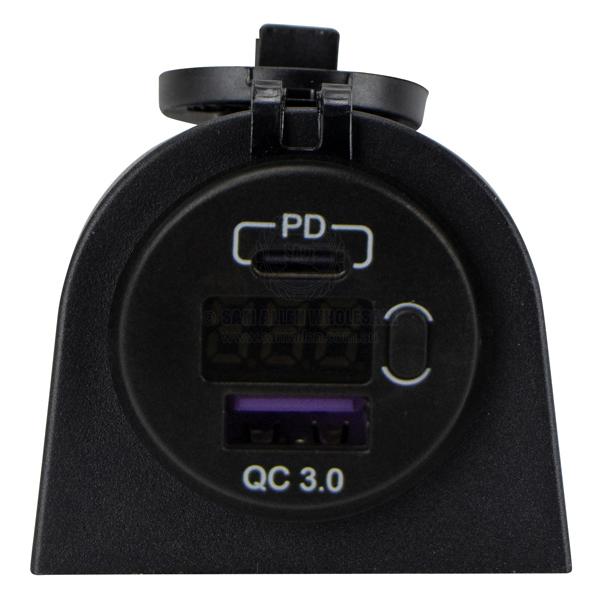 RELAXN SOCKET - SINGLE SURFACE MOUNT - VOLTMETER & DUAL USB-A / USB-C CHARGER