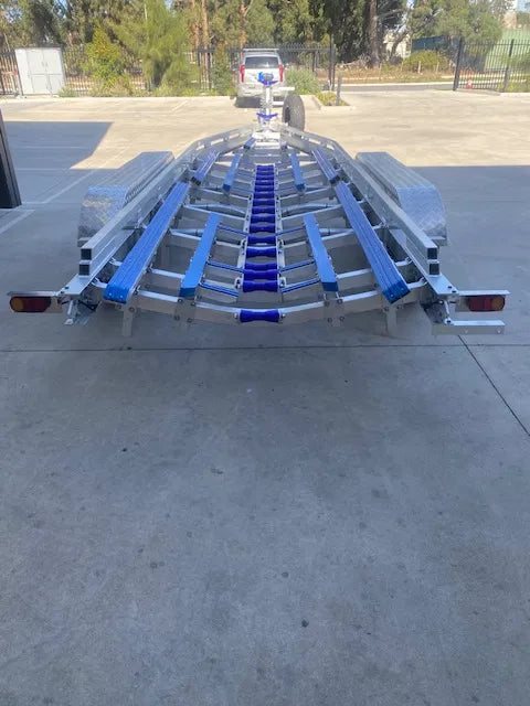 Wolf Pack Marine WP3033 – Alloy Tri‑Axle Boat Trailer (4.5T)