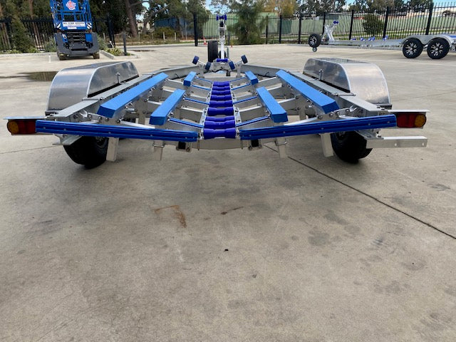 WP2022 Alloy dual axle trailer suits boats 6m to 6.5m