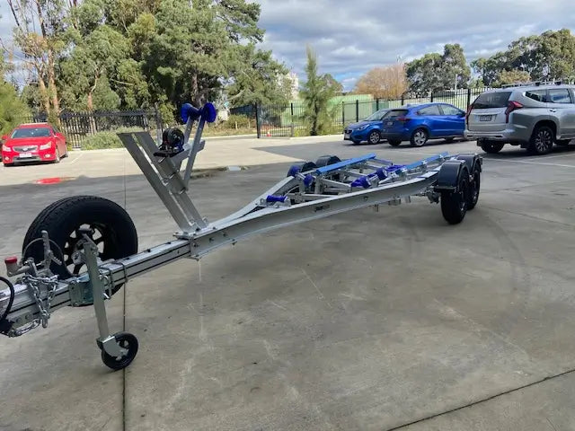 WP1820T Alloy Trailers – single suits boats 4.6 to 5.4. (2000kg)