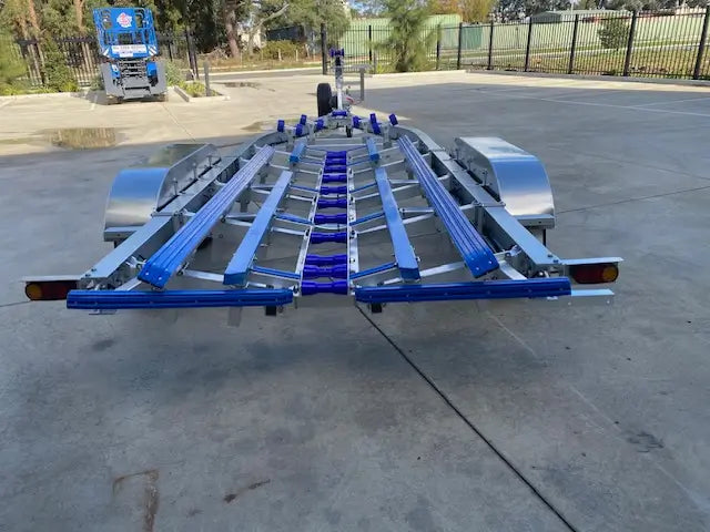 WP2527 Alloy dual axle trailer suits boats 6m to 6.5m 3500kg